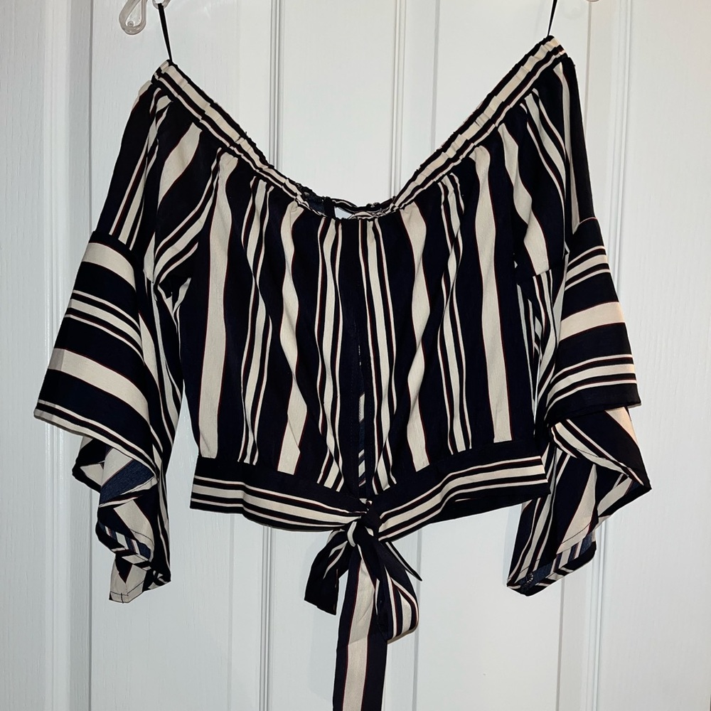 Akira pants and top set in size small